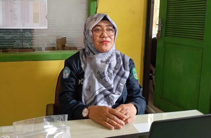 Kepala SDN 009 Tenggarong Kukar, Norma Ningsih