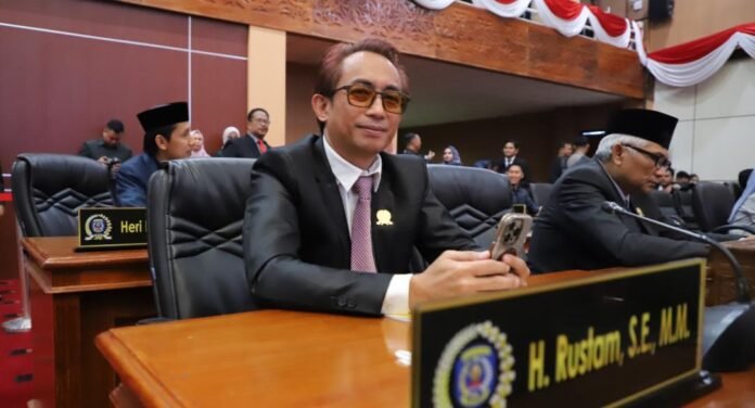 Anggota DPRD Bontang, Rustam (dok: humas DPRD Bontang)