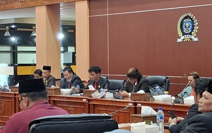 Pandangan Umum Fraksi PDIP atas Nota Penjelasan Raperda Pertanggungjawaban Pelaksanaan APBD 2024