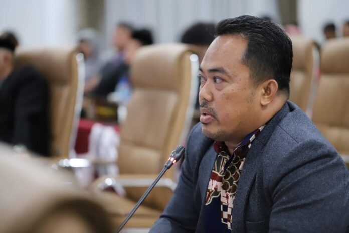 Legislator Bontang Faisal Tak Tahan Tegur PDAM soal Distribusi Air ke Wilayahny