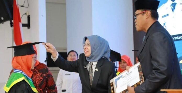 Agenda wisuda lansia di Kota Bontang, Rabu 1 Oktober 2025 (dok: prokompim)