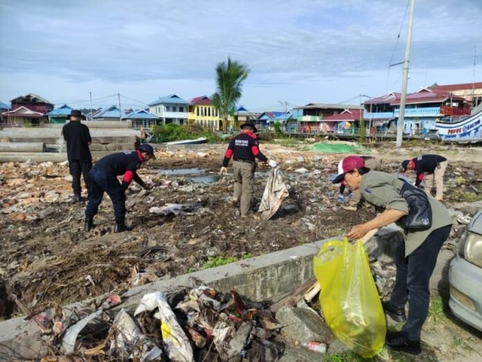 Dinas Pemadam Kebakaran dan Penyelamatan (Disdamkartan) Kota Bontang.