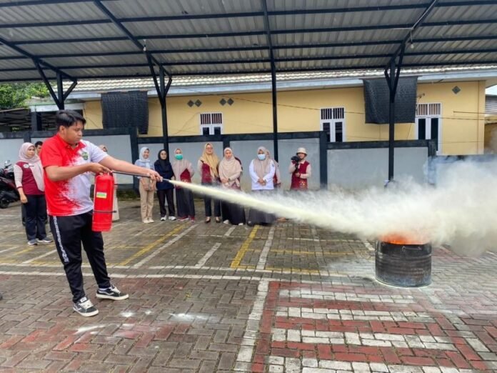 Dinas Pemadam Kebakaran dan Penyelamatan (Disdamkartan) Kota Bontang