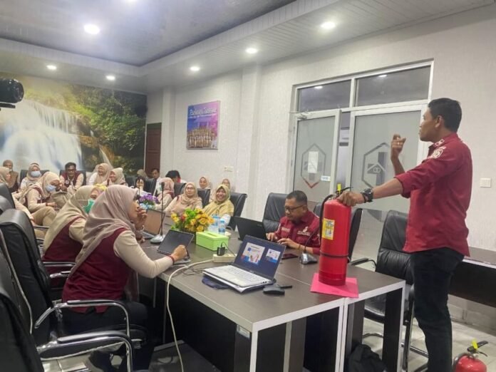 Dinas Pemadam Kebakaran dan Penyelamatan (Disdamkartan) Kota Bontang.