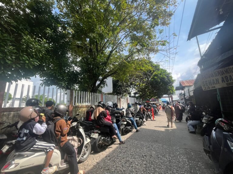 Arus Balik Melandai, Aktivitas Pelabuhan Klotok Penajam Kembali Normal